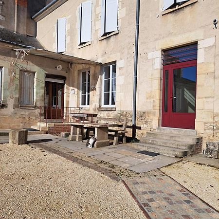 Bed and Breakfast Au P'Tit Gueul'Ton Les Aix-d'Angillon Exterior foto