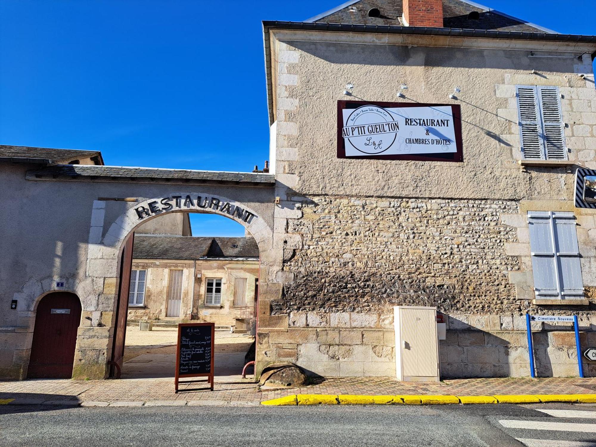 Bed and Breakfast Au P'Tit Gueul'Ton Les Aix-d'Angillon Exterior foto